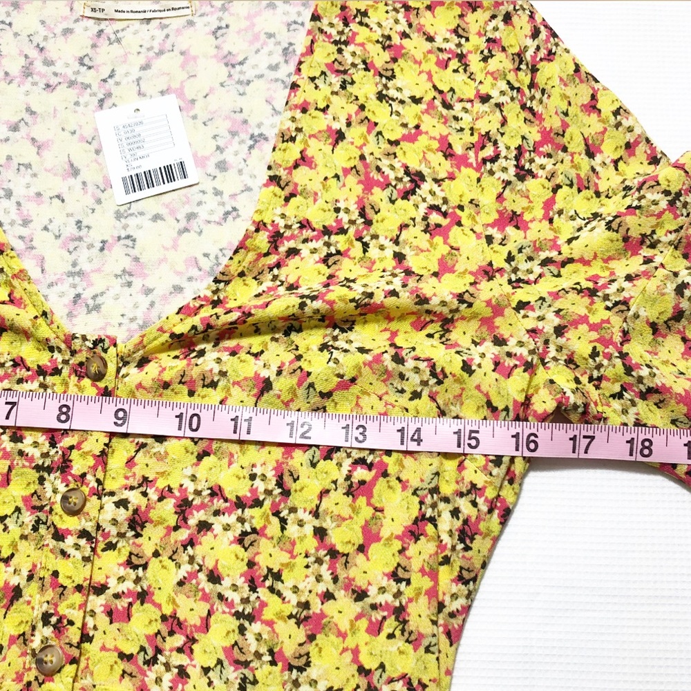 Urban Outfitters Dress-h5 - Picture 2 of 7